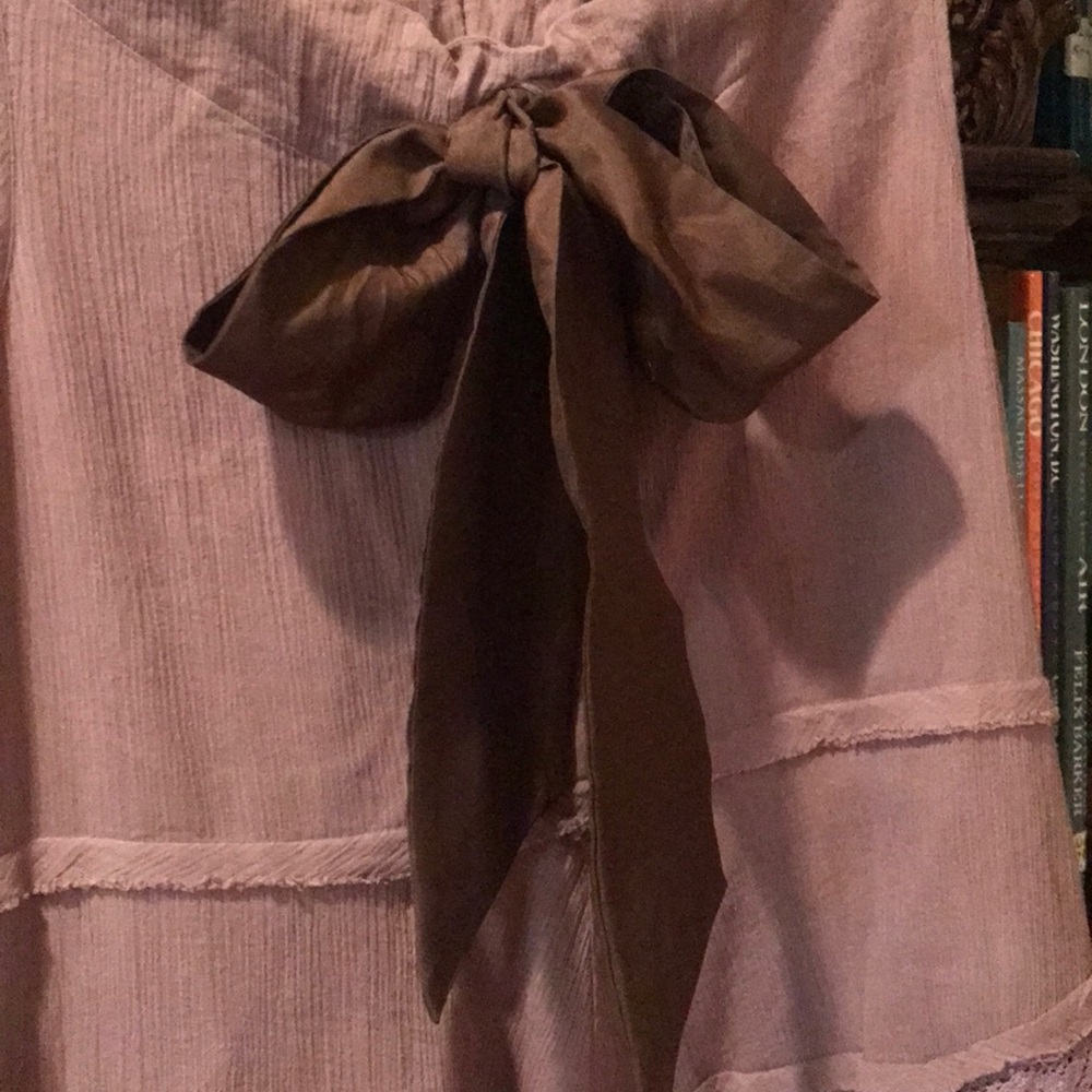 Ladies top - Picture 2 of 4
